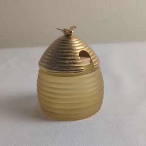 AVON VINTAGE BEEHIVE